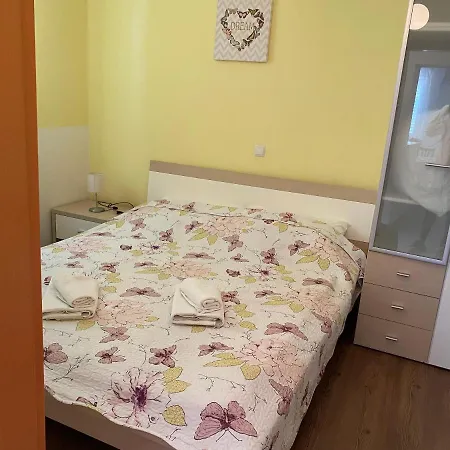 Anka Apartment *